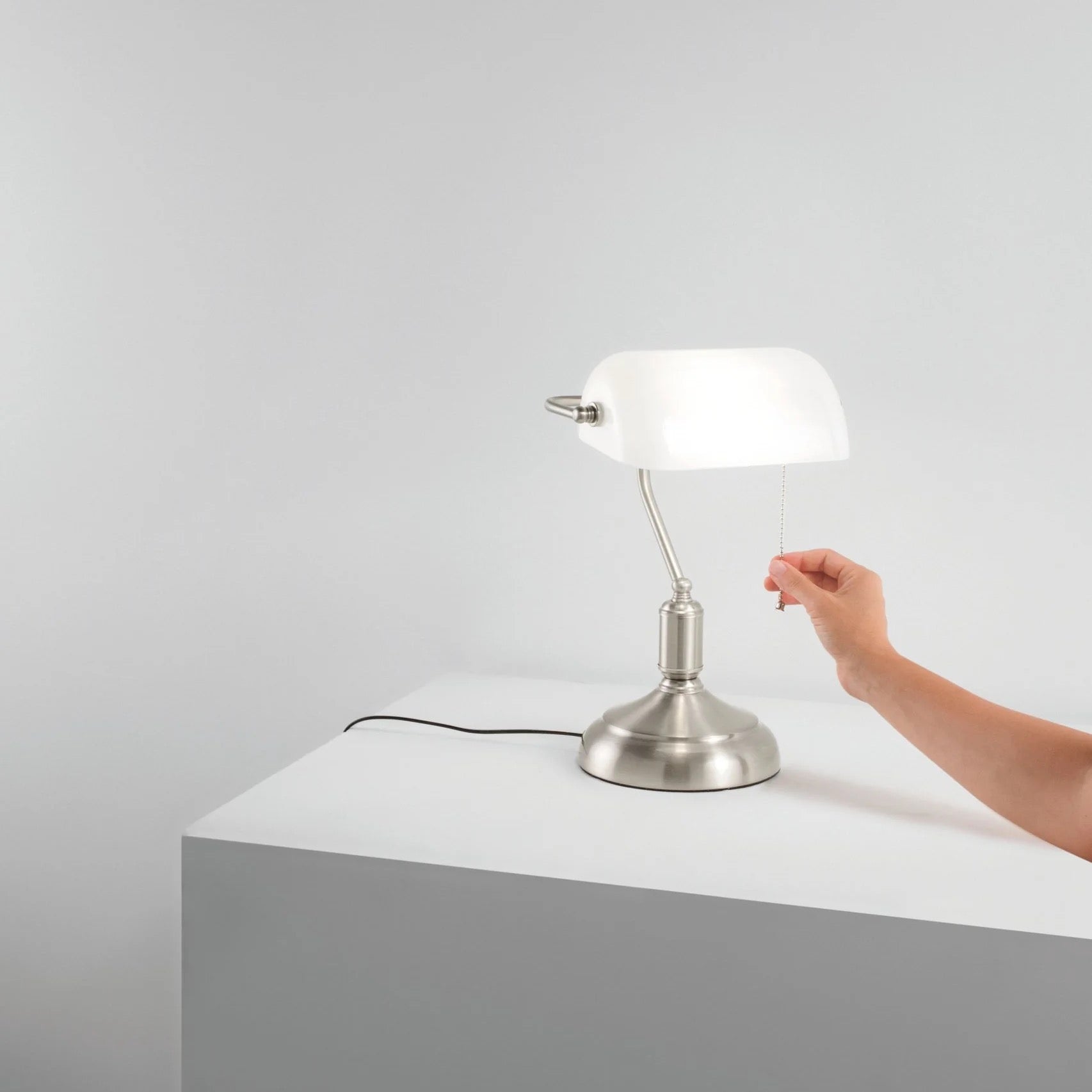 LÁMPARA DE MESA MARSHALL BLANCA LECHE 1XE27 26X18X40CM